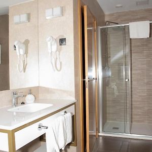 Private Bathroom Twin Room